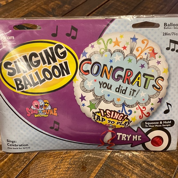 Congrats 28” Singing Balloon - Picture 1 of 2